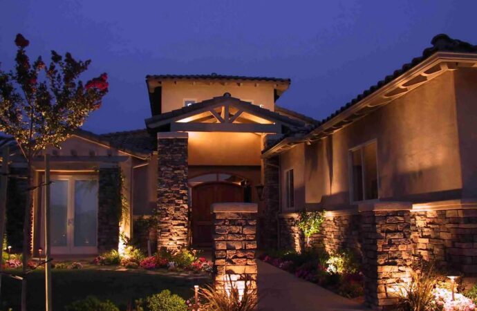 Mini lights and flood lights Services-Ornelas Landscape Design