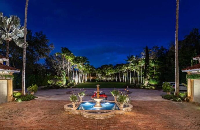 Pro Trade Lighting Near Me-Ornelas Landscape Design